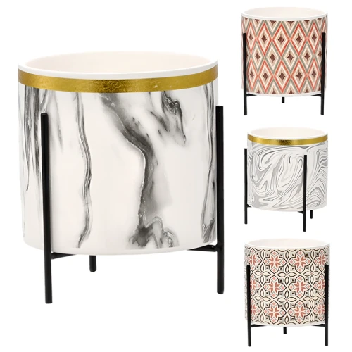 Ceramiczna osłonka z złotym pasem i stelażem 11x11x13 cm