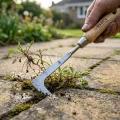 Nóż do pielęgnacji kostki brukowej i usuwania mchu