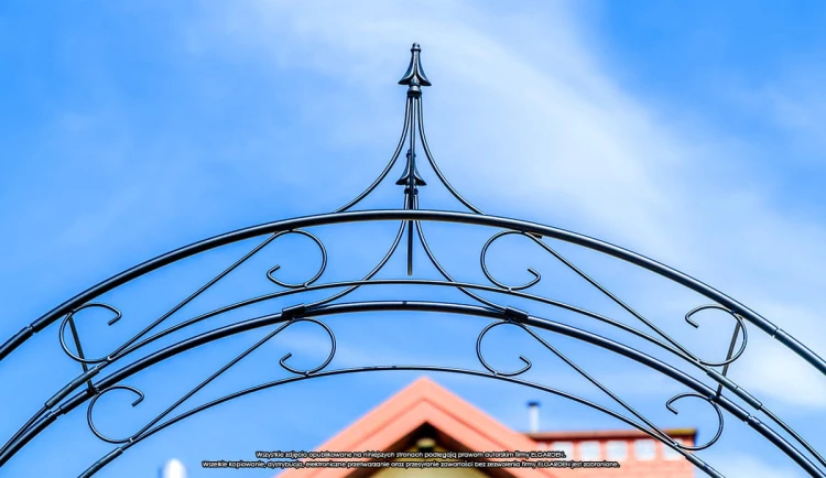 Pergola z grotem